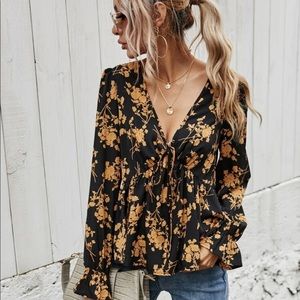 SHIEN - Bundle any 3 for $20 - Gold Long Sleeve Floral Blouse